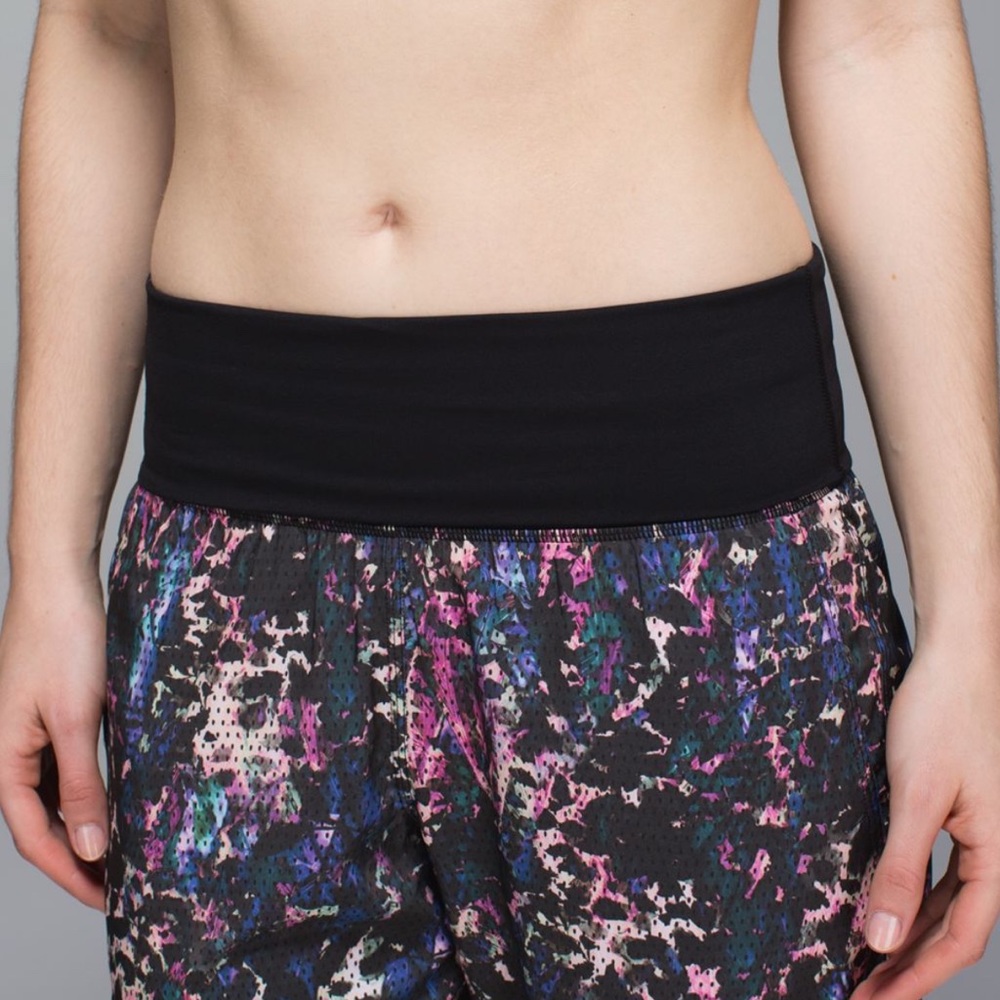 Lululemon black purple pink floral multi roll waist OM jogger pants - Picture 5 of 14